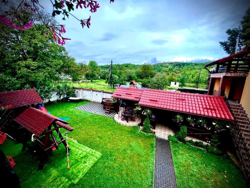 Hotel La Mateo Călimăneşti Exterior foto