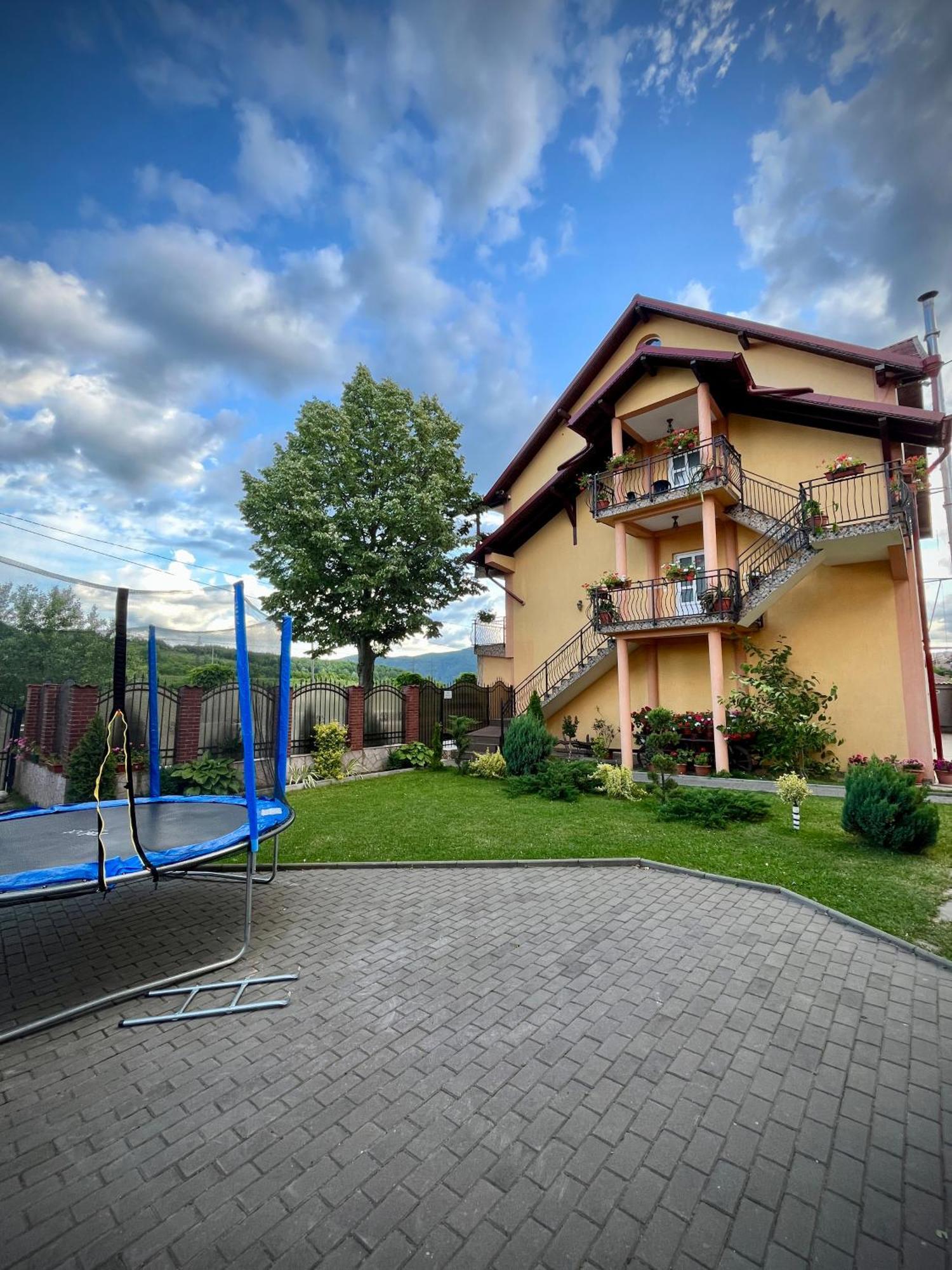 Hotel La Mateo Călimăneşti Exterior foto