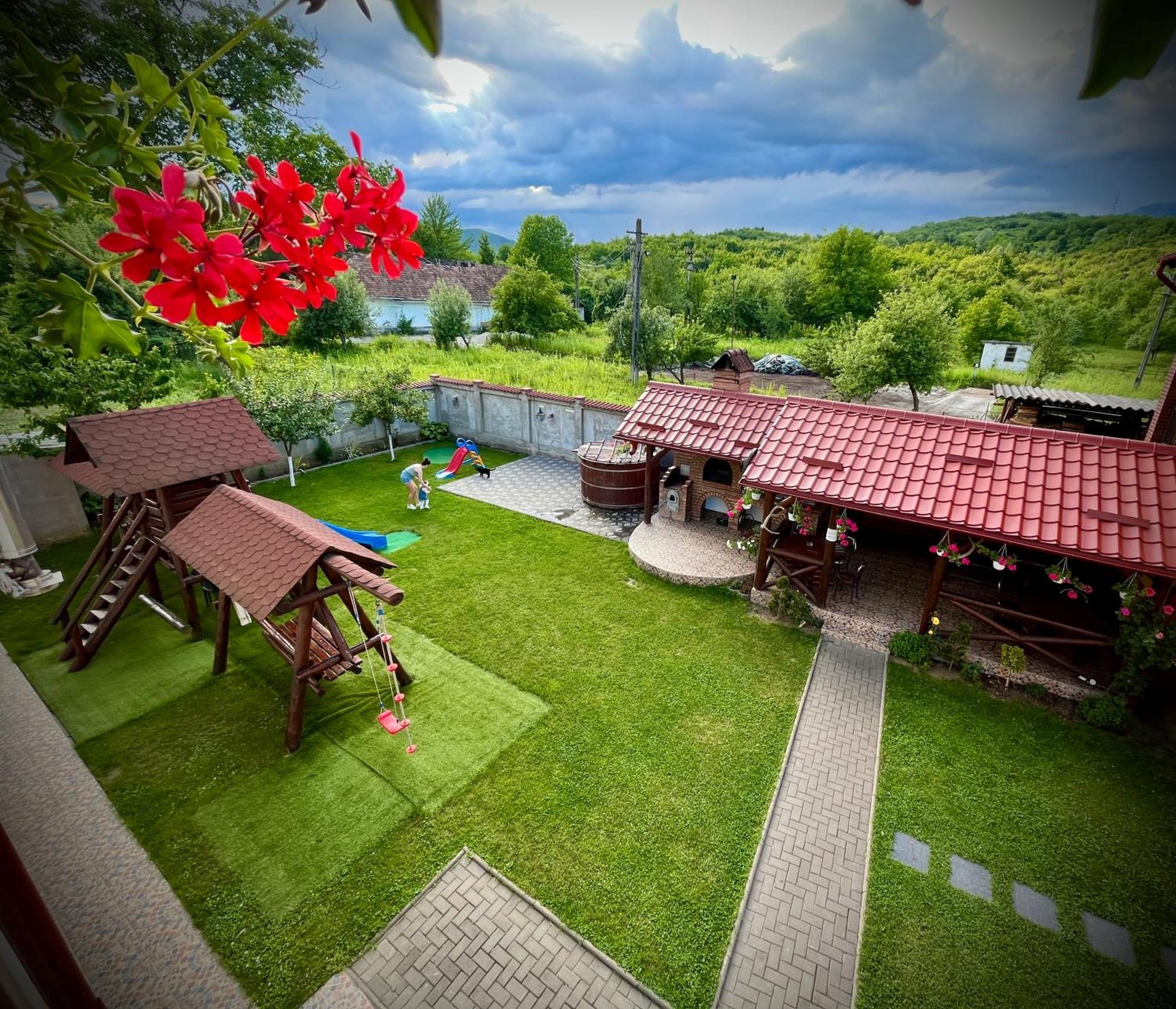 Hotel La Mateo Călimăneşti Exterior foto